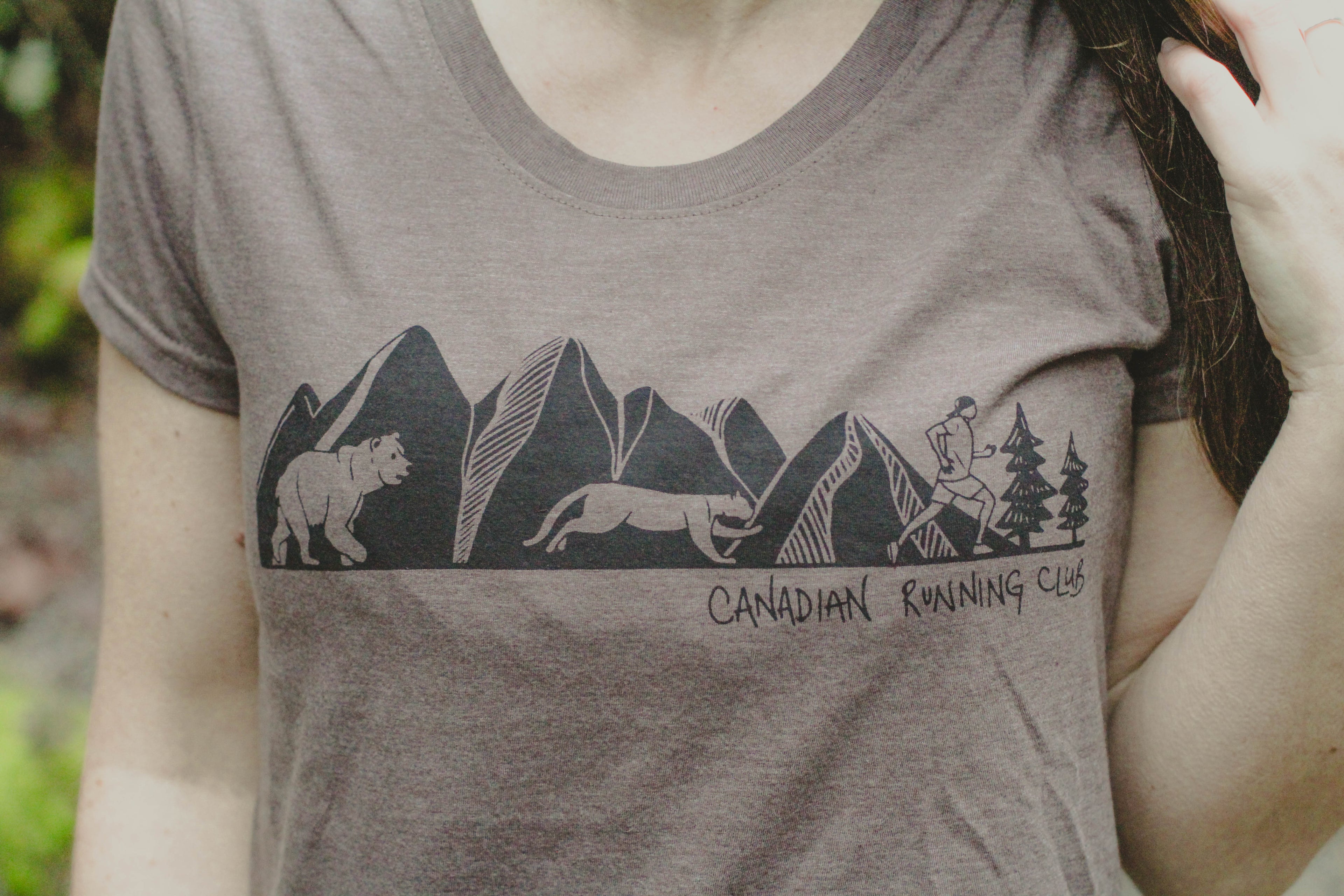 CANADIAN RUNNING CLUB - Women's Eco Tee