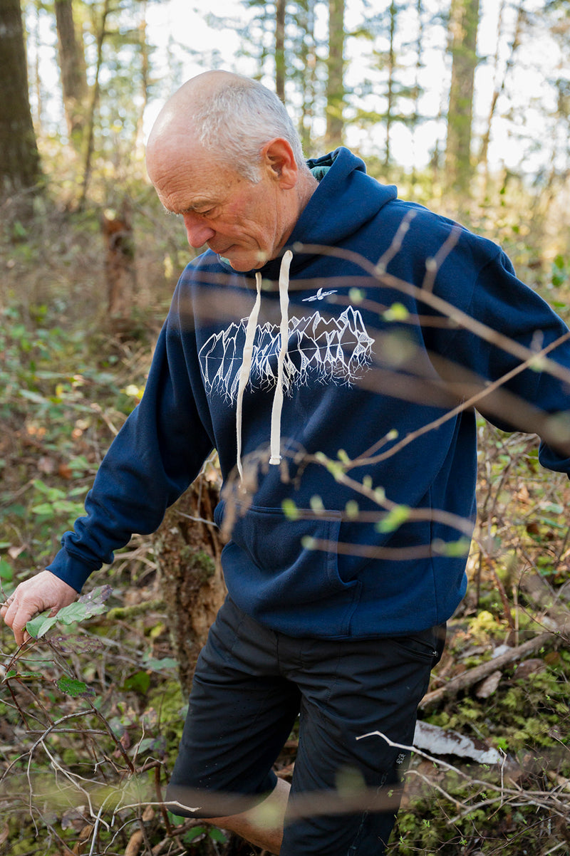 MOUNTAIN ROOTS Unisex Eco Hoodie - Navy