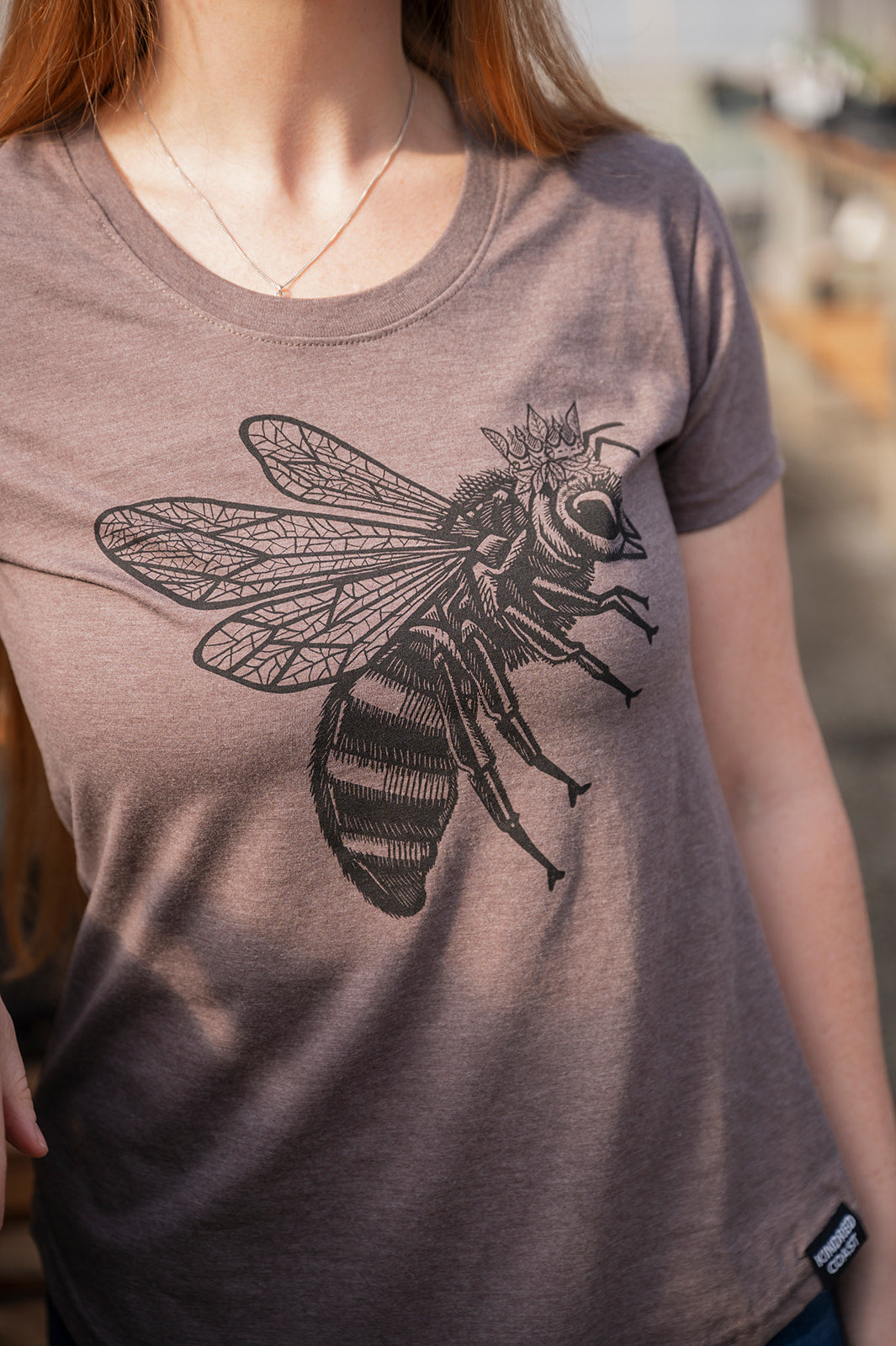 BEE - Women's Eco Tee - Heather Brown