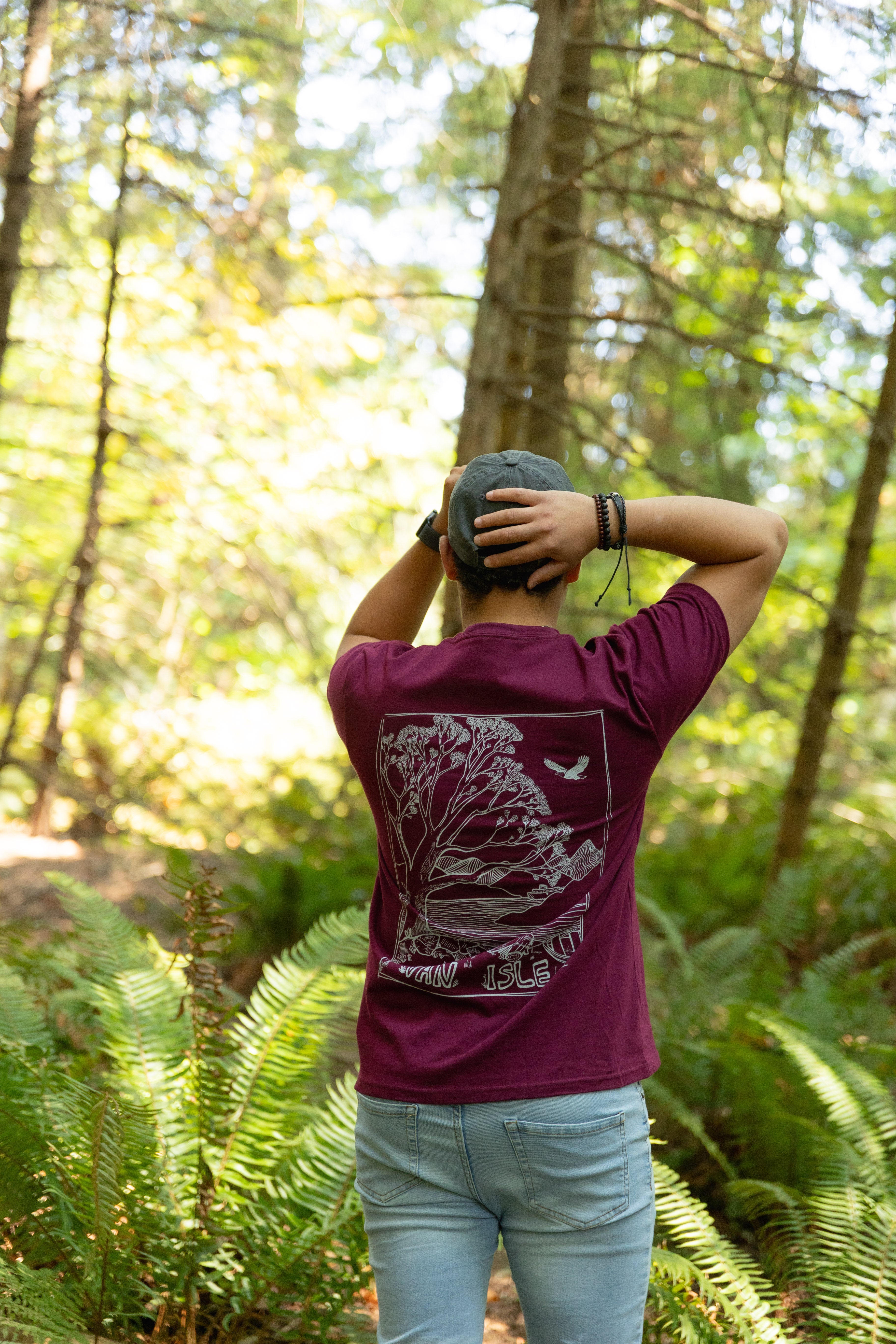 VAN ISLE LANDSCAPE - Unisex Organic Cotton Tee - Maroon