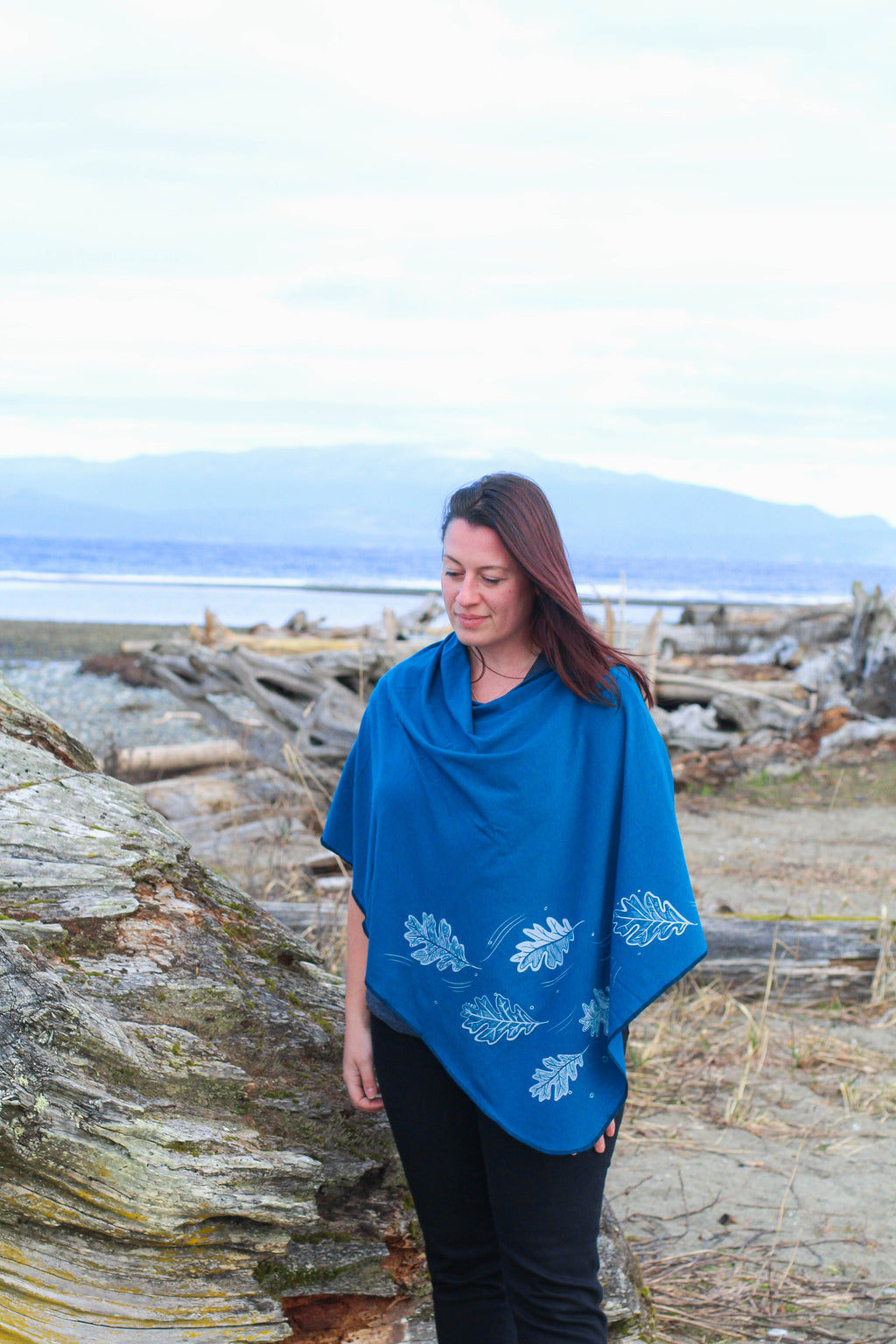 Moroccan Poncho with Oak Leaves Print