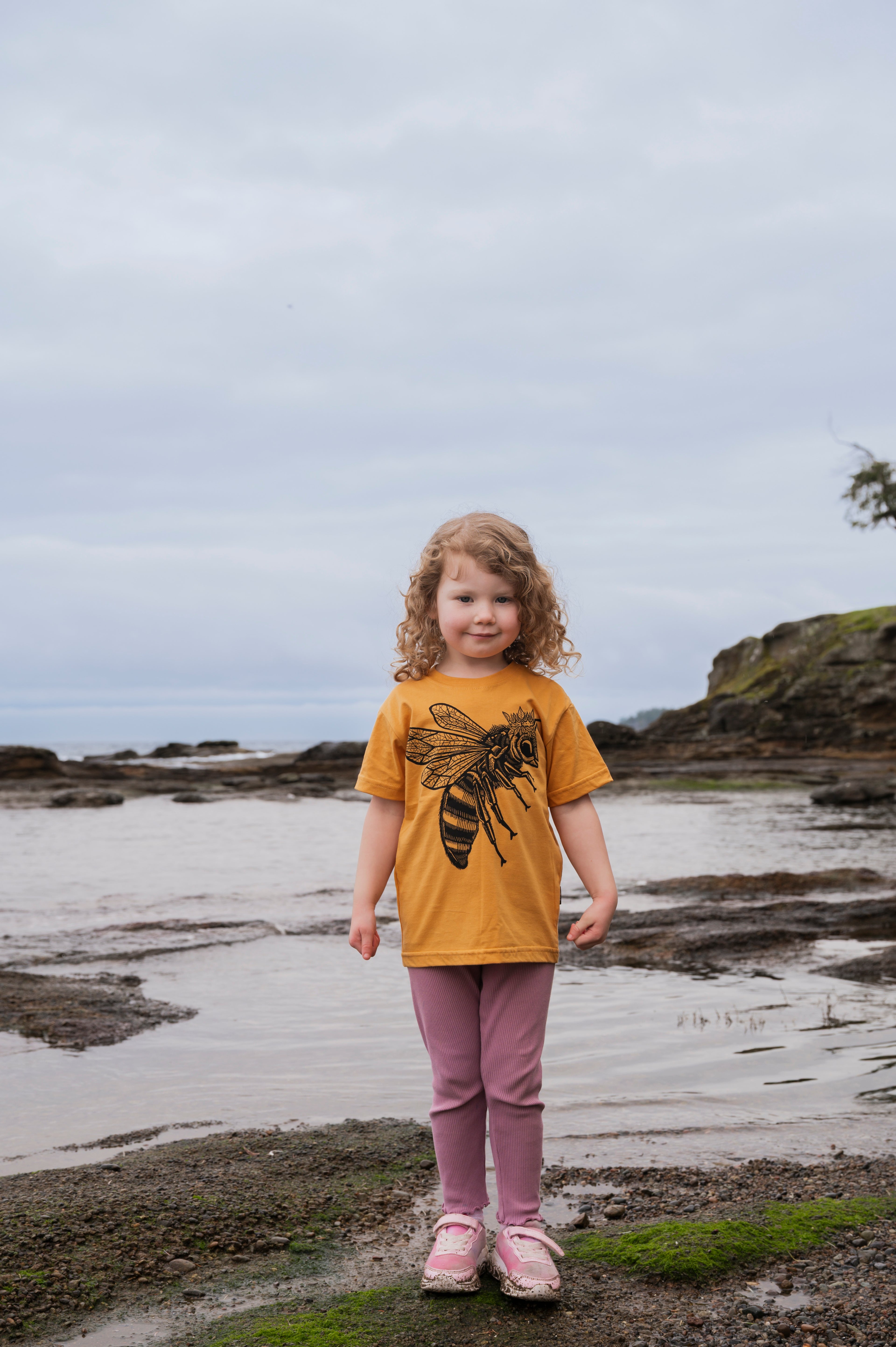 LITTLE BEE- Kids Organic Cotton Tee - Mango