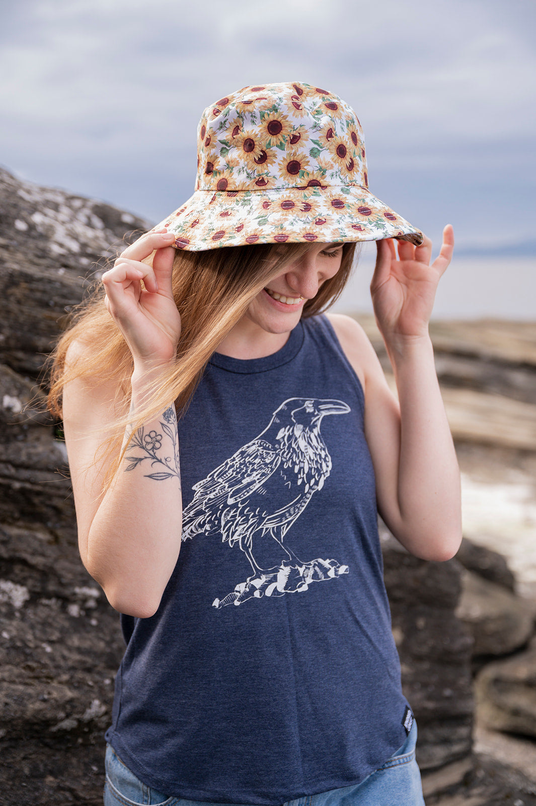 RAVEN - Women's Relaxed Tank - Heather Navy – KINDRED COAST