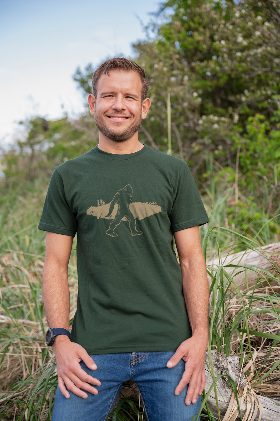 SASQUATCH VAN ISLE- Unisex Organic Cotton Tee - Forest
