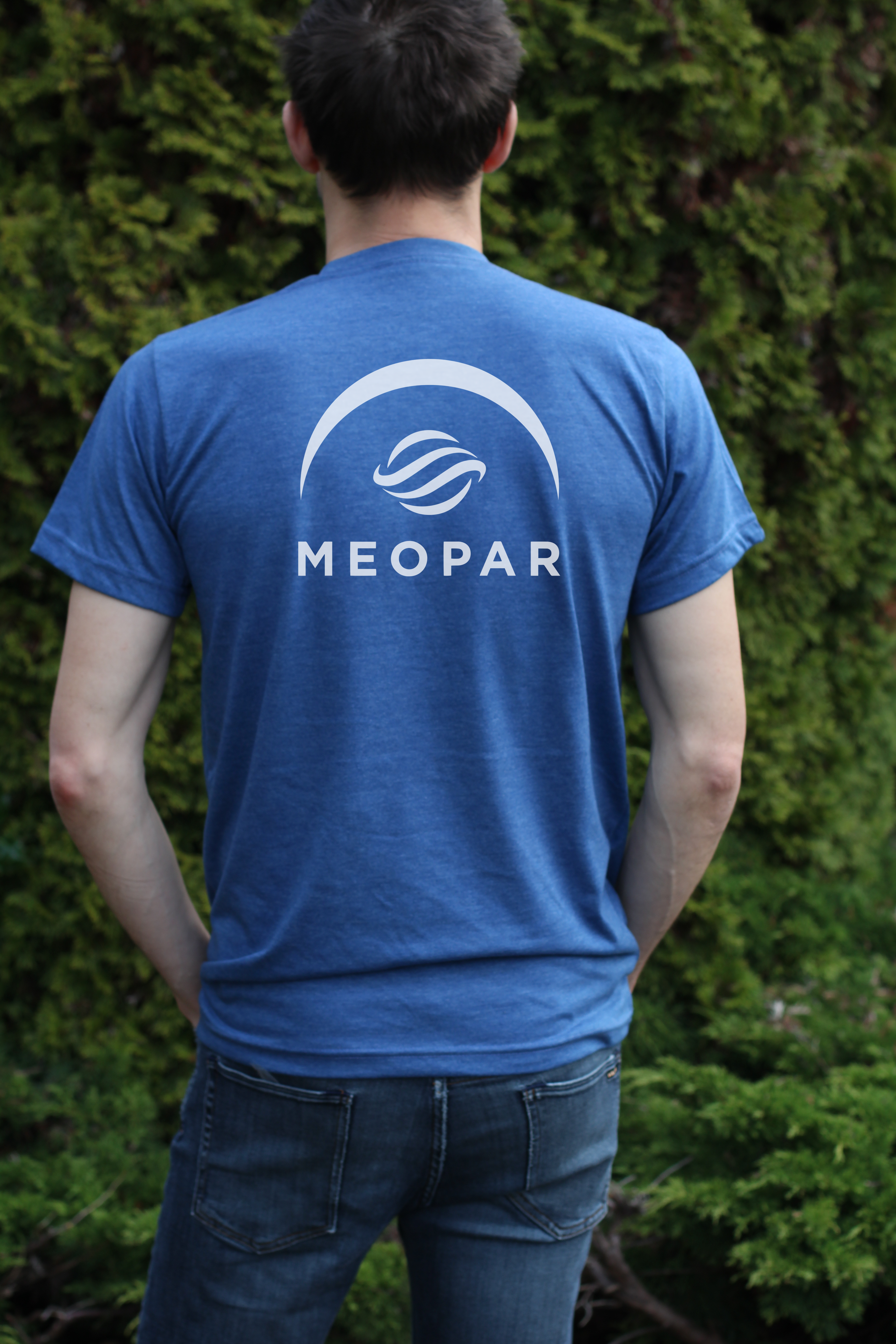 MEOPAR & SEAS THE DAY - Unisex Eco Tee - Heather Blue
